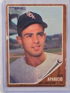 lot 135 image: Luis Aparico 1962 Topps No. 325