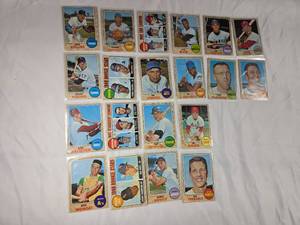 lot 148 image: Lot of 20 Vintage Baseball Cards from the Late 1960s