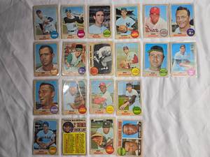lot 149 image: Lot of 20 Vintage Baseball Cards from 1968