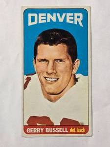 lot 231 image: Gerry Bussell 1965 Topps Rookie Short Print No. 47