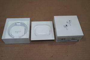lot 1 image: Apple AirPods Pro 2nd Generation Earbuds
