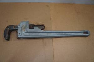 lot 16 image: Ridgid Aluminum 18 Pipe Wrench