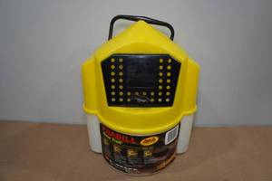 lot 100 image: Frabill Flow Troll Minnow Bucket