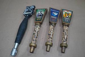 lot 118 image: 4 Rogue Brewing Beer Taps