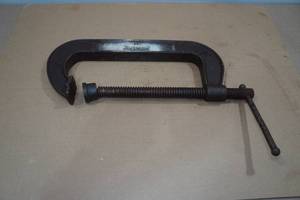 lot 143 image: Antique Jorgenson 8 Steel Clamp