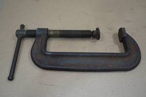 lot 145 image: Antique 8 Cast Iron Clamp with Brass Screw