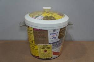 lot 159 image: Vintage Lucite Lord Calvert Whiskey Ice Bucket