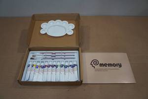 lot 170 image: Memory Fabric Paint Set