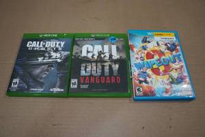 lot 192 image: Video Games - XBOX One Call of Duty GhostsVanguard, Wii U Wipeout 3
