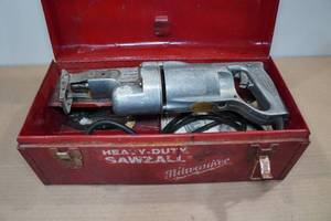 lot 203 image: Vintage Milwaukee Corded Sawzall with Case