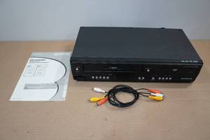 lot 230 image: Magnavox VCRDVD Player