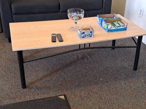 lot 616 image: Coffee Table