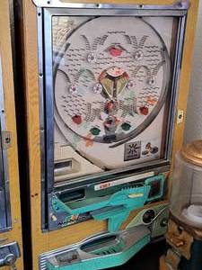 lot 607 image: Nishijin Pachinco Machine