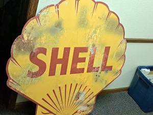 lot 609 image: Shell logo Wall Sign