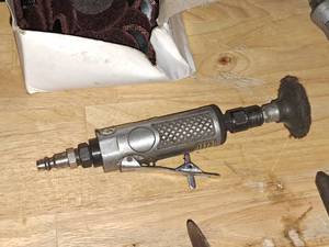 lot 639 image: DeVilbiss Air Die Grinder AT200