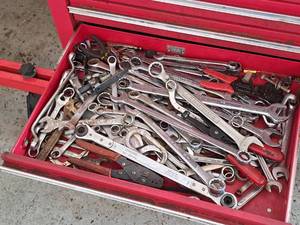 lot 667 image: Air Hand Tools - Combination Wrenches, Ratchet Wrenches