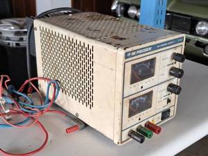 lot 671 image: BK Precision 210W DC Power Supply 1711