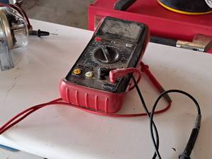 lot 673 image: Cen-Tech Meter P37772