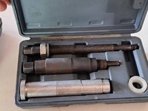 lot 680 image: NAPA Professional 900 Series Spark Plug Puller Kit - Ford Triton 3-Valve
