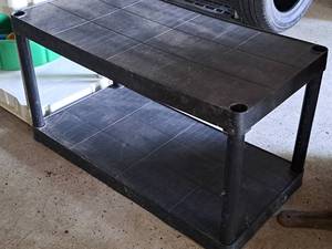 lot 735 image: Plastic Shelving Unit 2-shelf