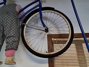 lot 757 image: Rapid America Womens Single Speed Street Bike Blue Frame with Large Girls Doll