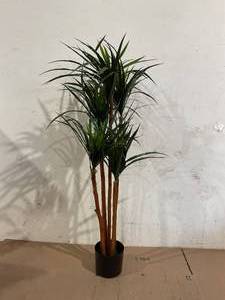 Pure Garden Tropical Yucana Artificial Tree Plant