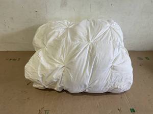 King Size Goose Feather and Down Comforter