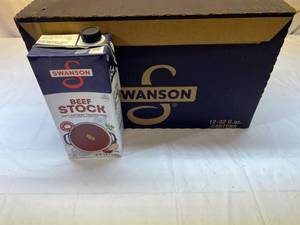 lot 389 image: 12x 32oz  Swanson Beef Stock