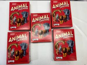 lot 272 image: KK. 5x 13oz Bentons Animal Crackers