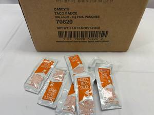 lot 487 image: 2x 200 Pouches Taco Sauce Best by 06182024