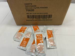 lot 492 image: 2x 200 Pouches Taco Sauce Best by 06182024