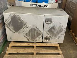 lot 3 image: Large Metal 2 door Lock Box With Mounting Brackets