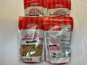 lot 41 image: MM. 4x 11oz Bakery On Main Granola-White Chip Raspberry Swirl