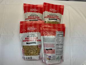lot 46 image: MM. 4x 11oz Bakery On Main Granola-White Chip Raspberry Swirl