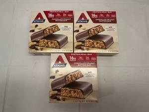 lot 50 image: MM. 3x 5-2.12oz Atkins Chocolate Peanut Butter Bar