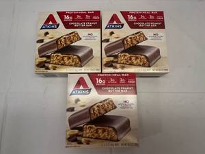 lot 51 image: MM. 3x 5-2.12oz Atkins Chocolate Peanut Butter Bar