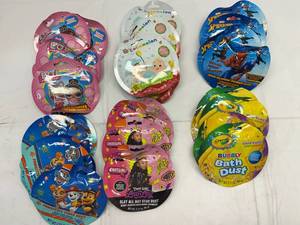 lot 75 image: LL. 30 Scented Bath Bomb Crumbles(5 of Each)