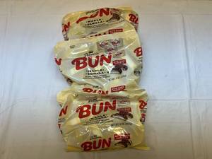 lot 86 image: OO. 3x 9oz Pearsons Bun Maple Vanilla