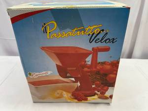 lot 114 image: Tomato Press