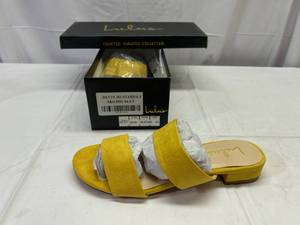 lot 117 image: Lulus-Size 6.5 Devin-Mustard