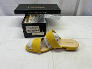 lot 120 image: Lulus-Size 6.5 Devin-Mustard