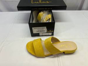 lot 133 image: Lulus-Size 5 Devin-Mustard