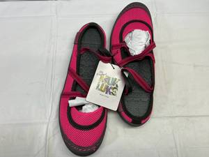 lot 237 image: Muk Luk Sport-Size 10