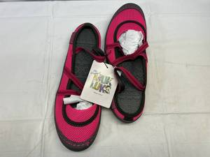 lot 238 image: Muk Luk Sport-Size 10