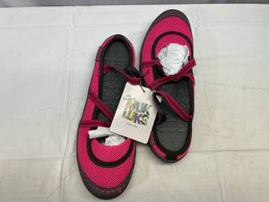 lot 240 image: Muk Luk Sport-Size 10