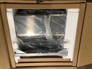 KitchenAid 3-Burner Propane Gas Grill in Stainless Steel with Ceramic Sear Side Burner Customer Returns See Pictures