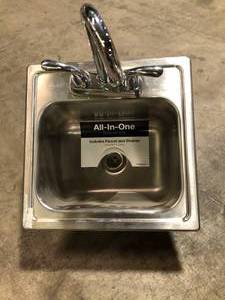 Elkay 15in. Drop-in 1 Bowl 20 Gauge Durable Satin Stainless Steel Sink w Faucet    Customer Returns See Pictures