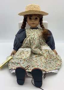 lot 39 image: Artisan Doll - HEIDI OTT - Maggie - MIB