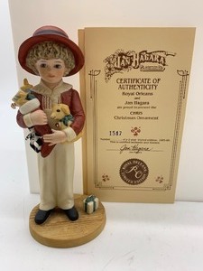 lot 122 image: ARTIST JAN HAGARA - Royal Orleans Porcelain Figurines - Set of 3