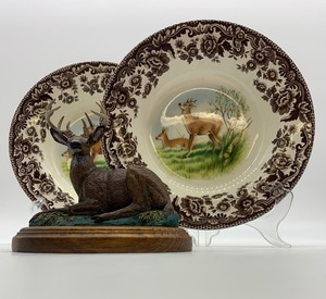 lot 123 image: SPODE English Woodland Bowls (2) - With Jennings Decoy Company Buck Figurine